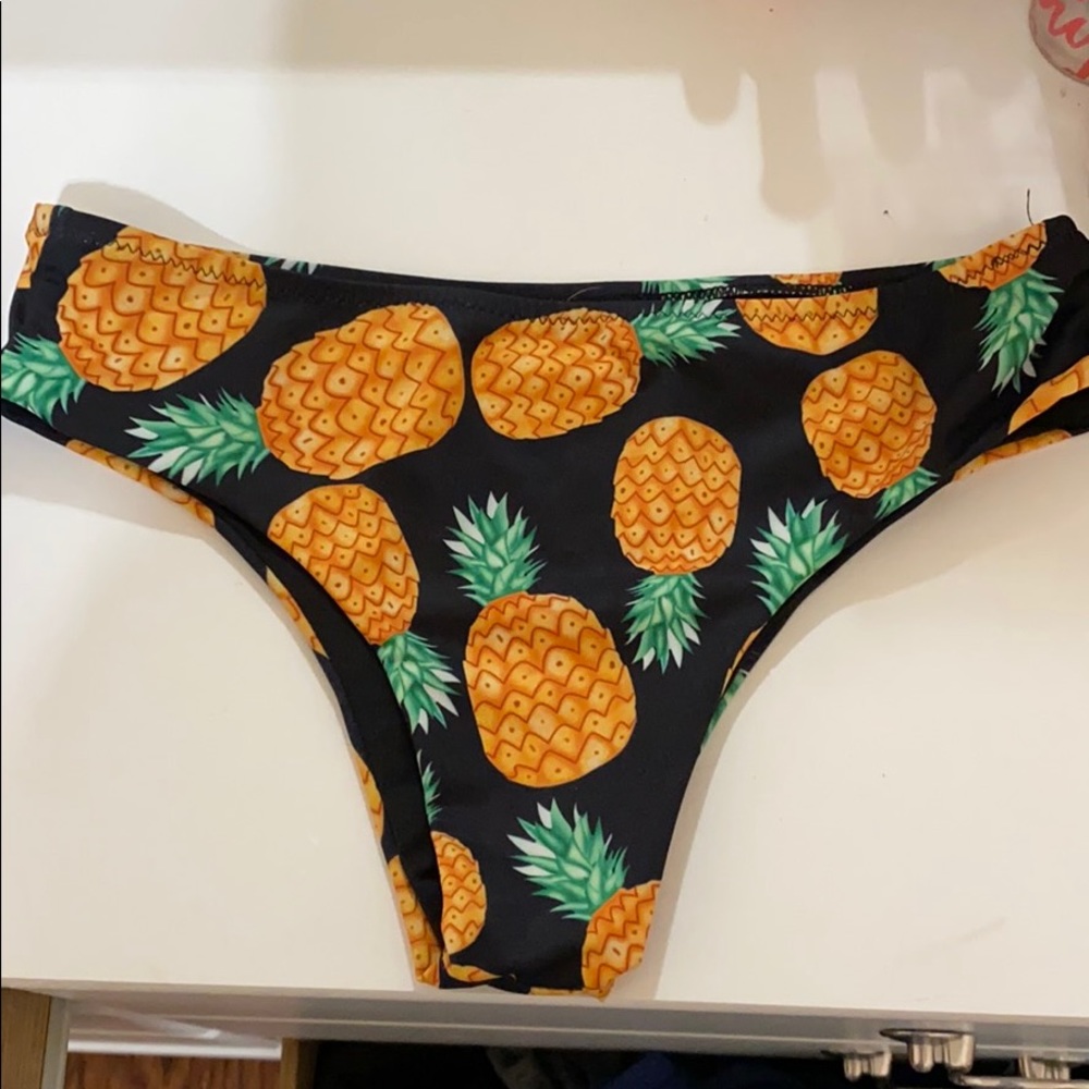 cheeky pineapple bottoms